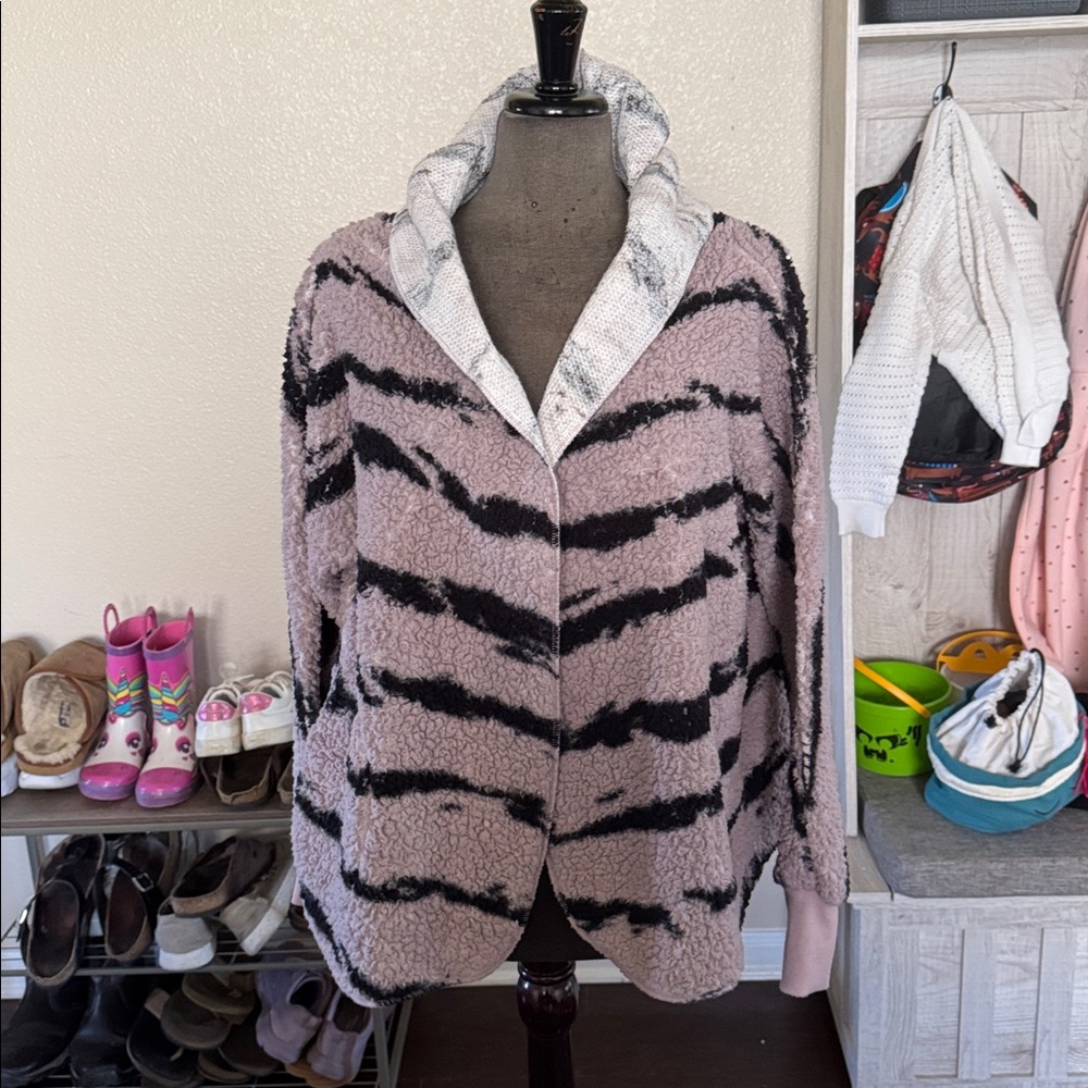 Lularoe Teddy Bear Open Front Jacket sz s